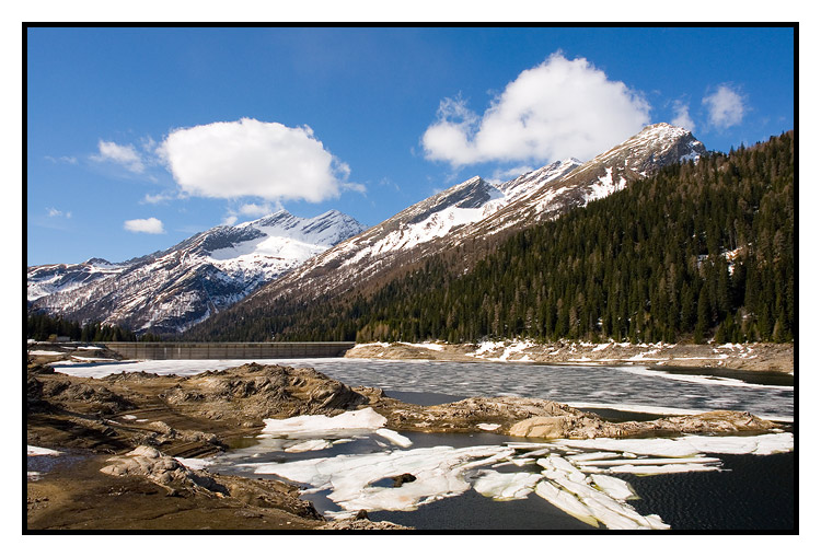 Stausee am San Bernardino