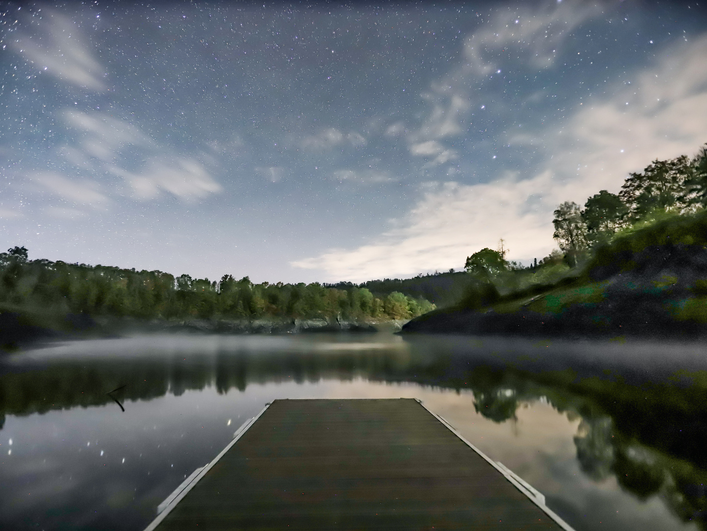 Stausee bei Nacht