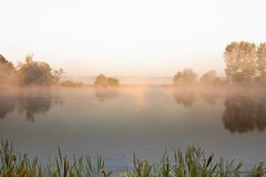 Stausee im Morgennebel