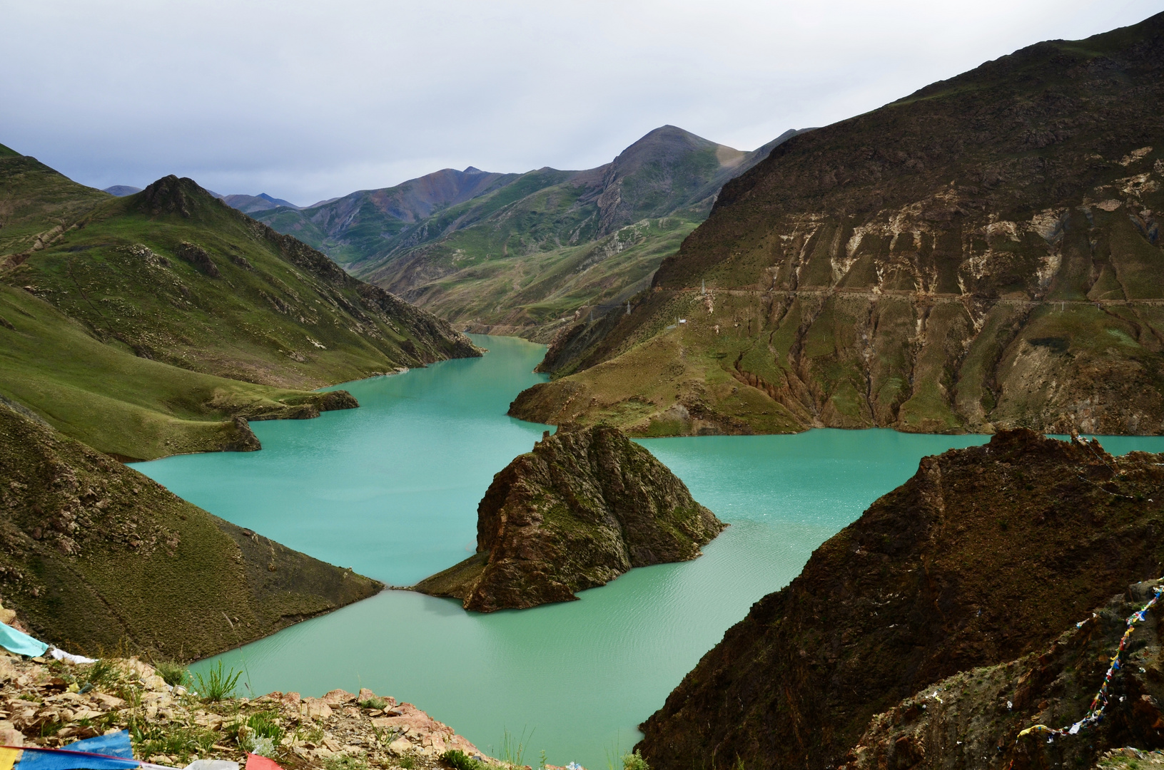 Stausee in Tibet