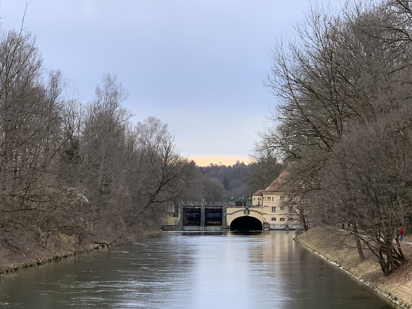 Stauwehr am Isarkanal