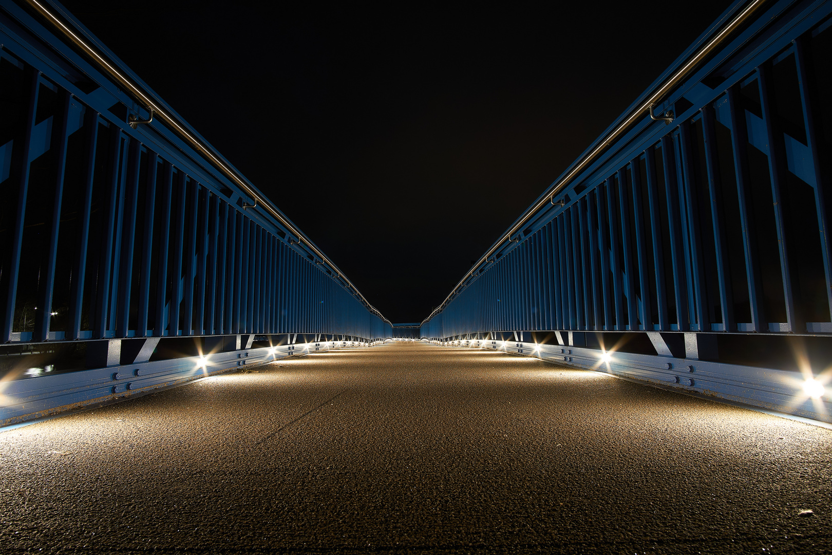 Stauwehrbrücke bei Hausen