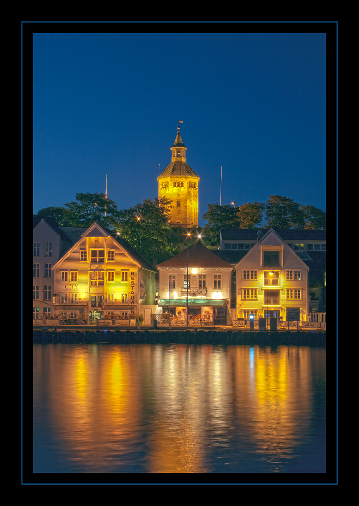 Stavanger by night 01