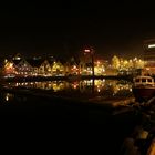 Stavanger Hafen bei Nacht und Nebel