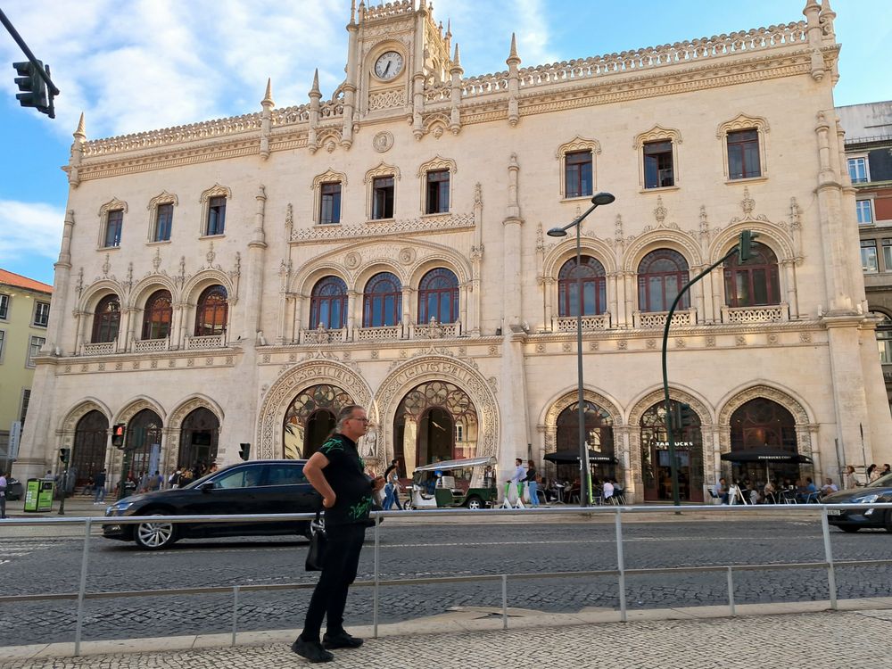 Stazione del Rossio alla Baixa..Lisbona