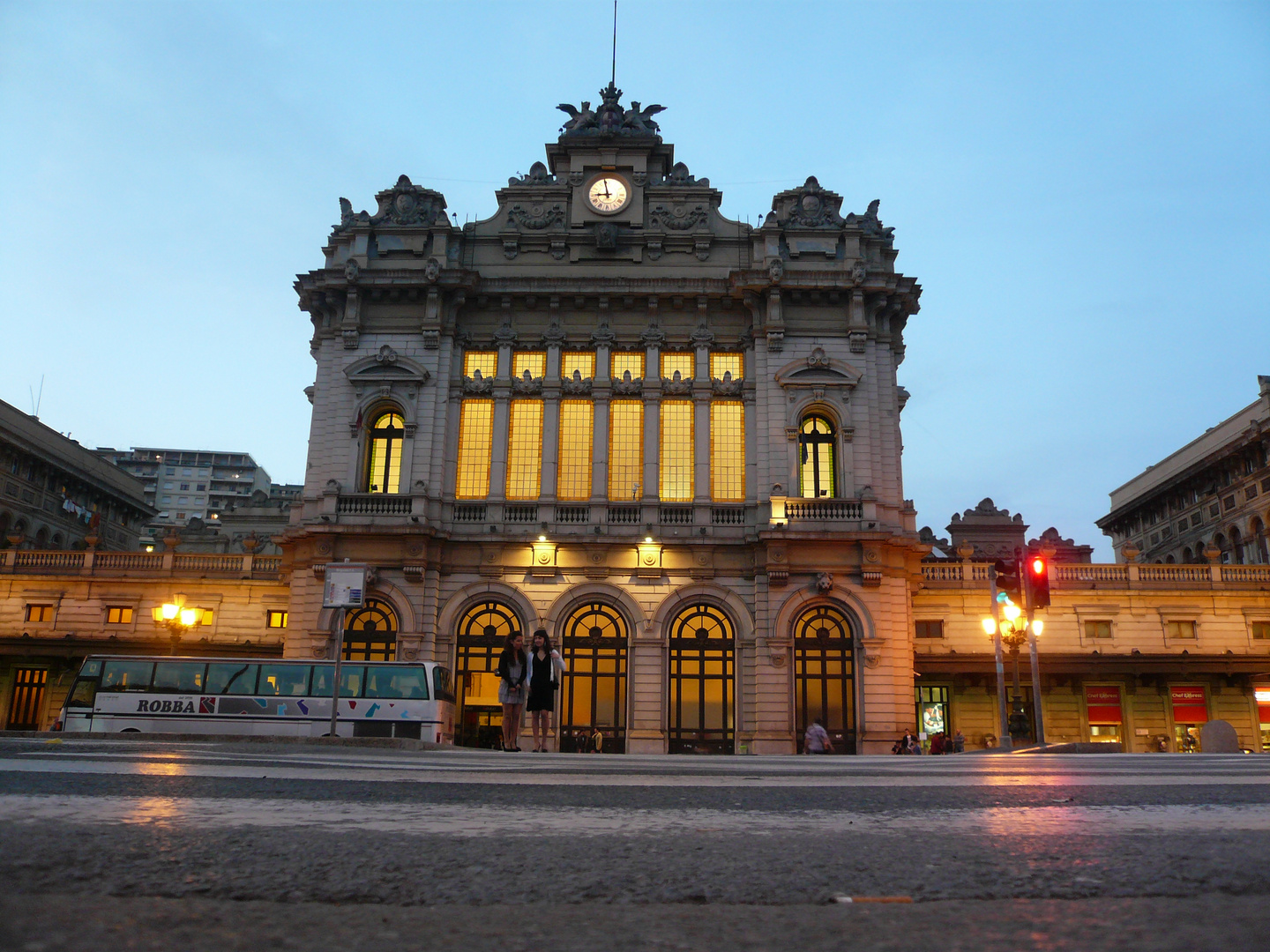 Stazione Di Genova Brignole.