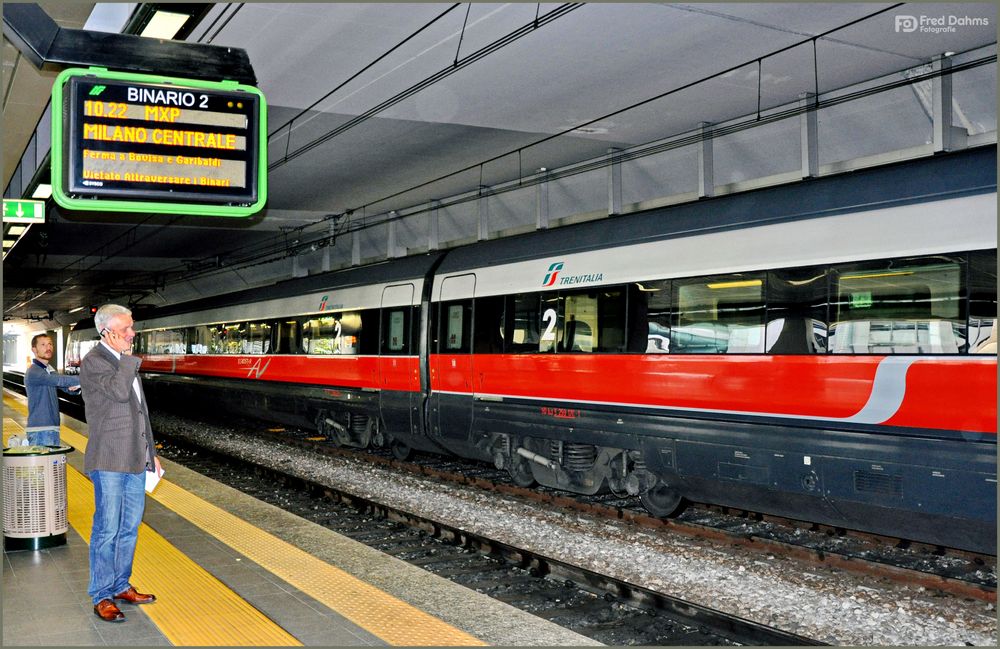 Stazione di Milano Centrale, Binario 2 Foto & Bild europe, italy, vatican city, s marino Stazione di Milano Centrale, Binario 2 Foto & Bild europe, italy, vatican city, s marino