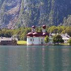 "St.Bartholomä und Fischräucherei am Königssee"