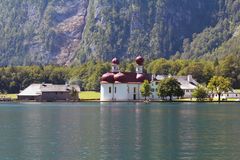 "St.Bartholomä und Fischräucherei am Königssee"