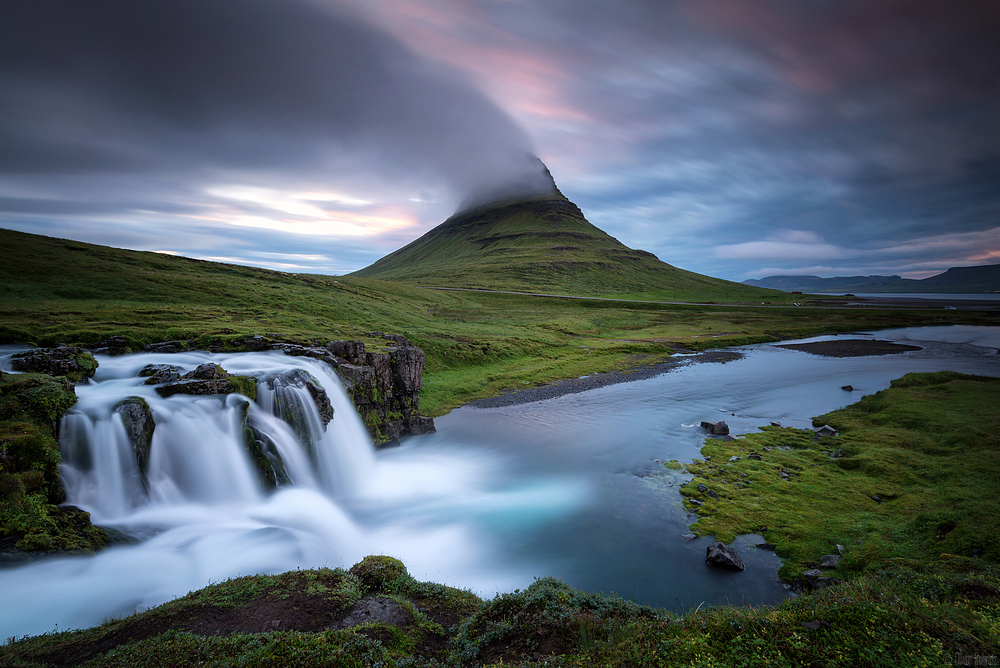 [ ... steaming Kirkjufell ]