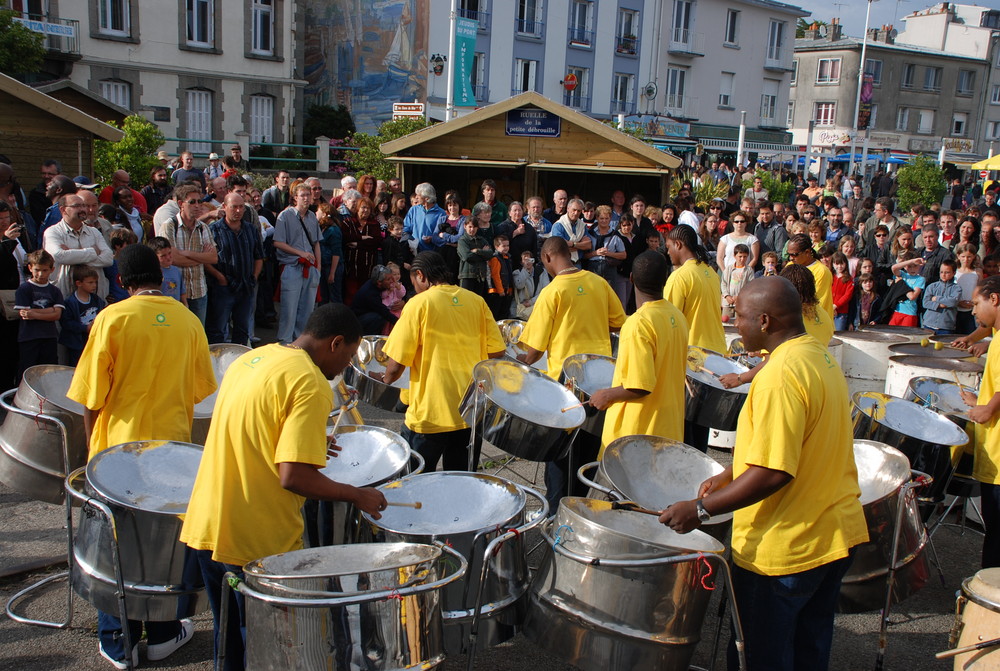 steel band brest