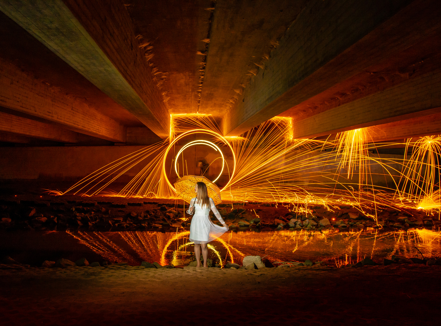 Steelwool Beauty under the Bridge