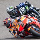 Stefan Bradl vor Maverick Vignales