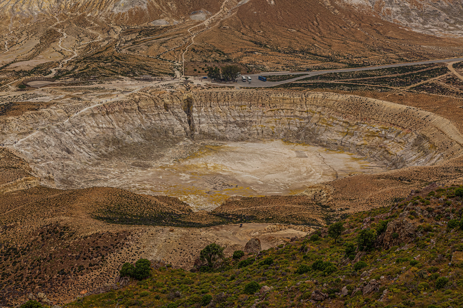 Stefanos-Krater in der Caldera auf Nisyros