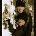 Steffi und Verena im Schnee