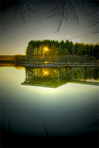 Steg am Lausheimer Weiher 02.