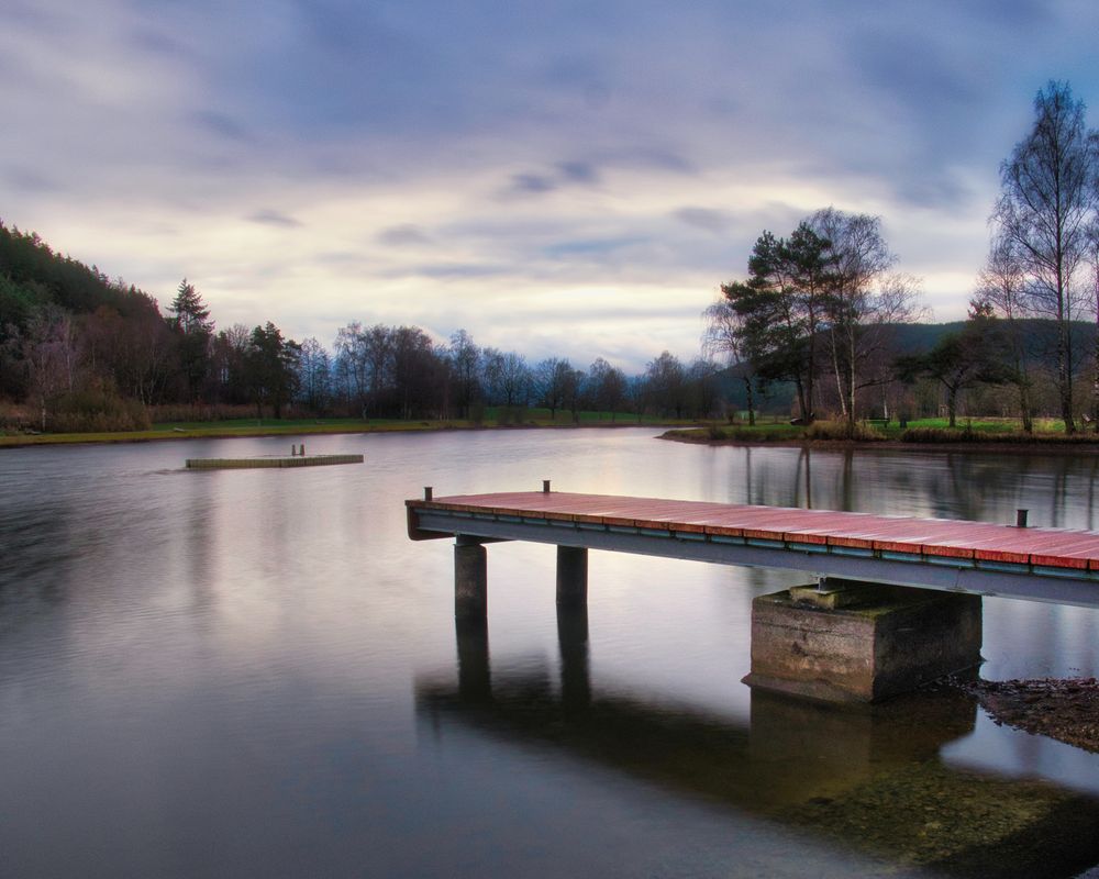 Steg am Trebgaster See