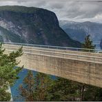 Stegastein Aussichtspunkt am Aurland-Fjord : Norwegenreise 2013 ( HDR )