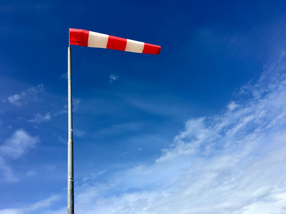 Steife Brise Foto &amp; Bild | wetter, wind, windsack Bilder auf fotocommunity