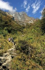 Steiler Aufstieg beim Annapurna Base Camp Trek (A.B.C.)