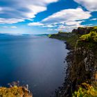 Steilküste am Kilt Rock Wasserfall