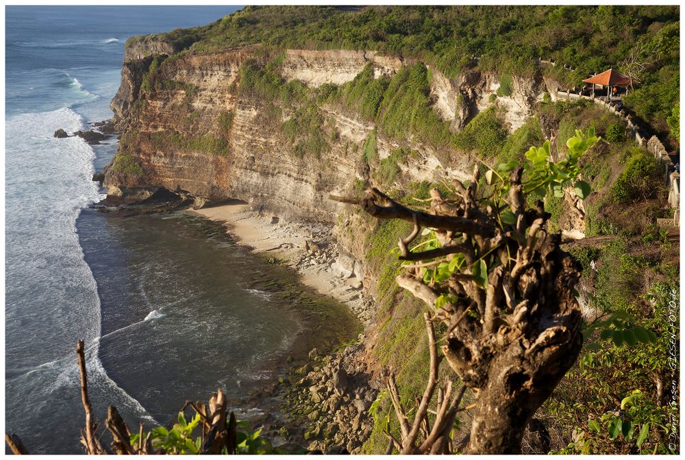 Steilküste am Pura Uluwatu, Bali/Indonesien