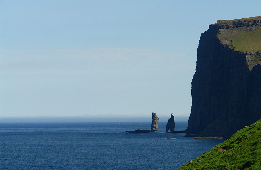 Steilküste auf den Faeroer-Inseln