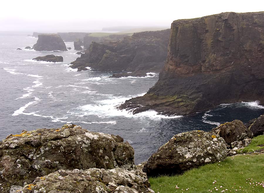 Steilküste von Eshaness, Shetland-Inseln