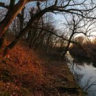 Steilufer im Abendlicht