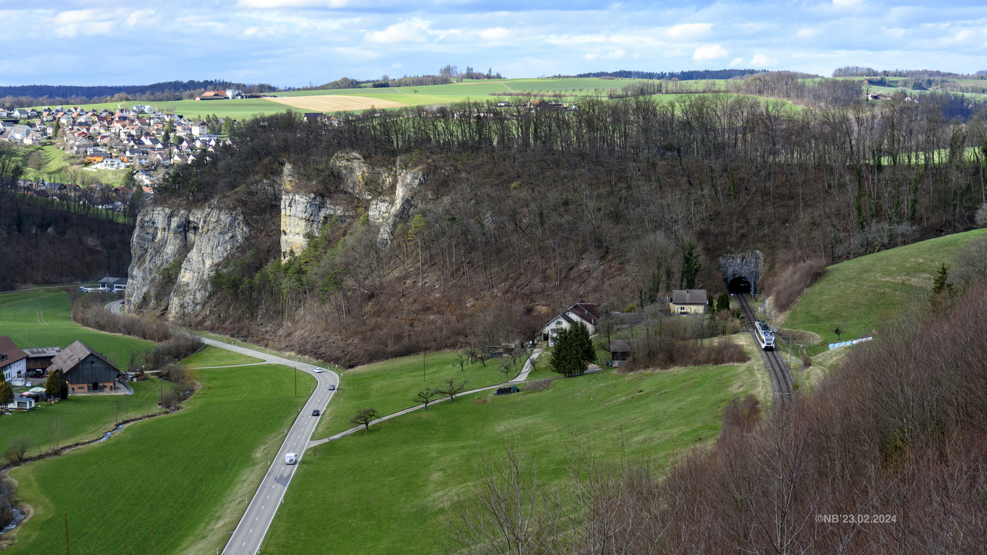 Steilwand im Schweizer Jura