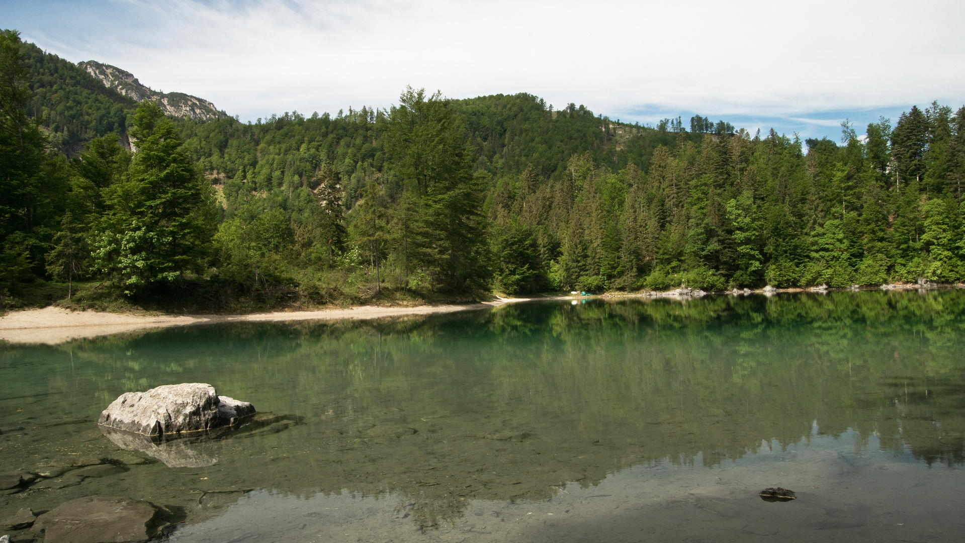 Stein im See