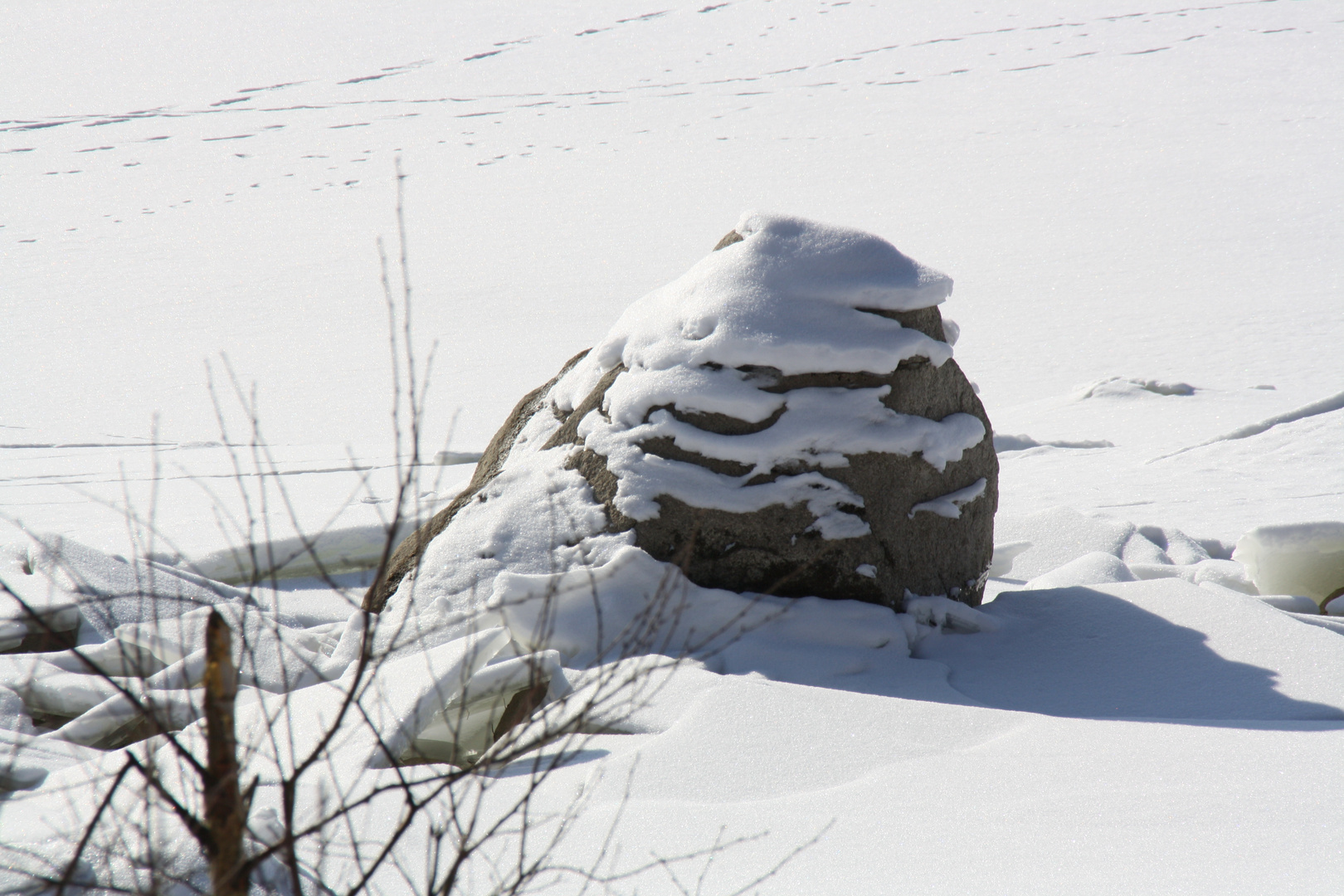 Stein im Winter