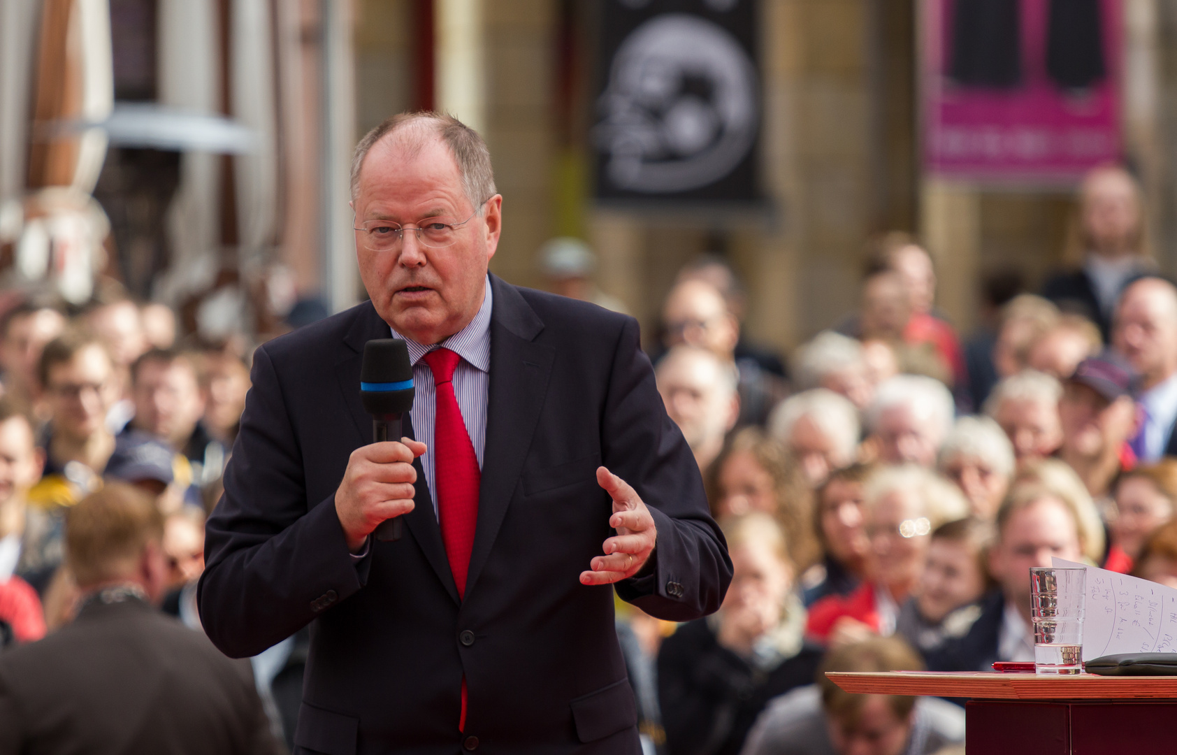 Steinbrück beim Wahlkampf in Frankfurt