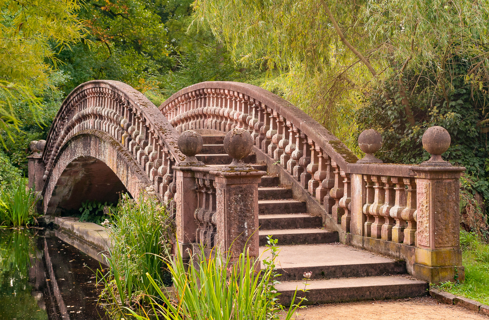 Steinbrücke im Wolfsgarten