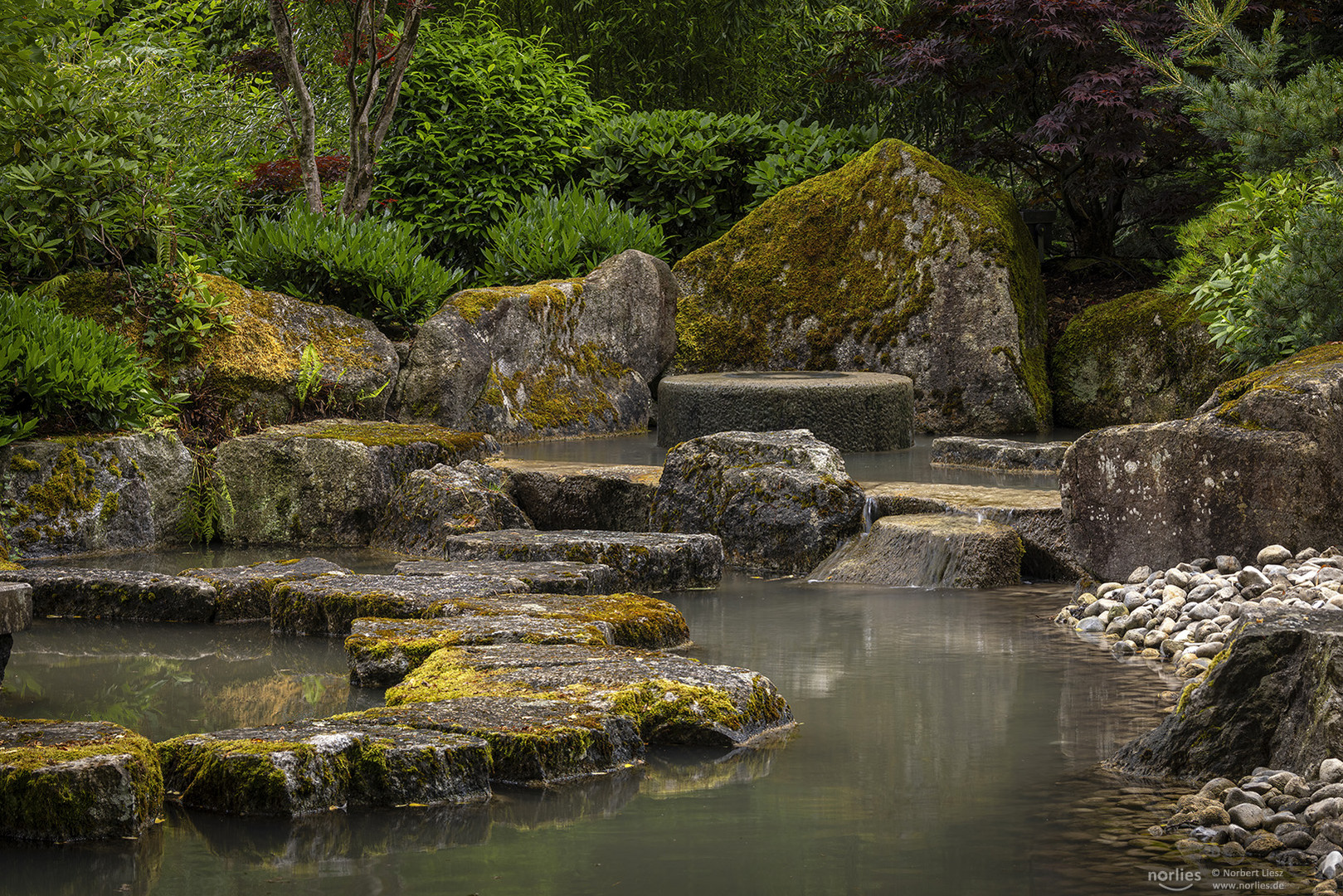 Steine im Japangarten