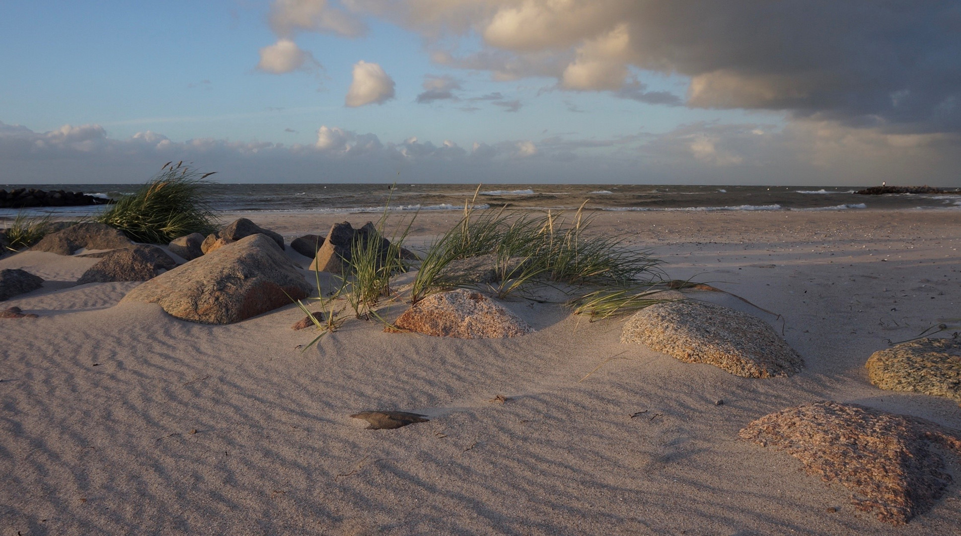 Steine im Sand