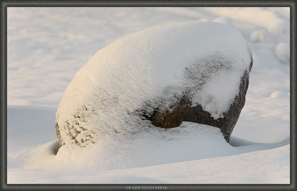 Steine im Schnee II