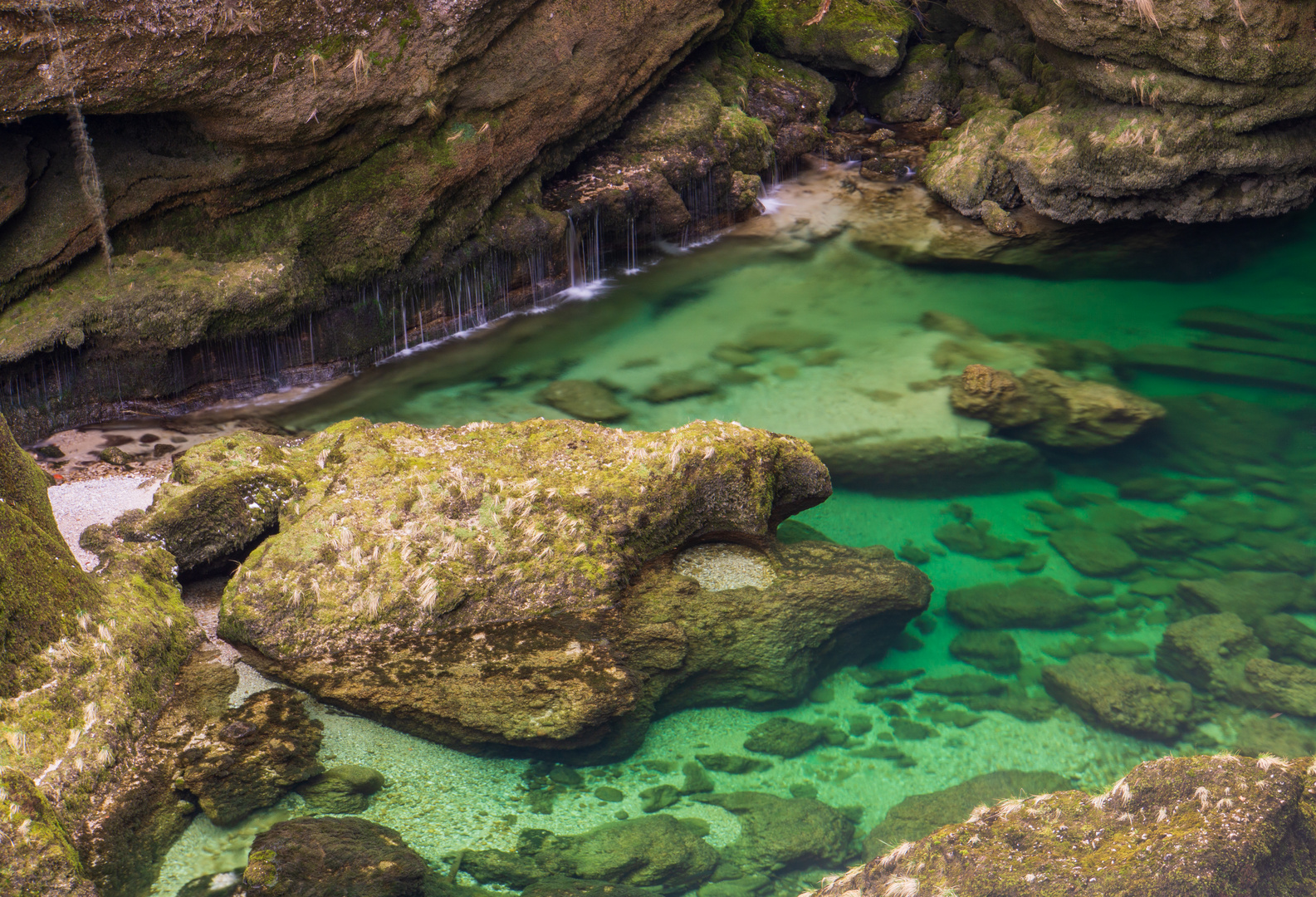 Steine im Wasser