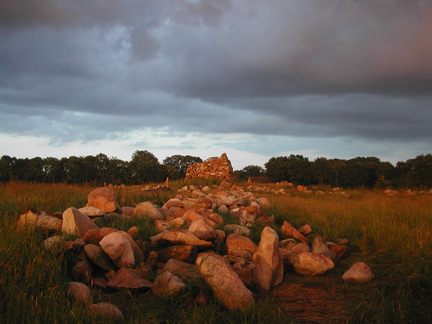 Steine in der Abenddämmerung