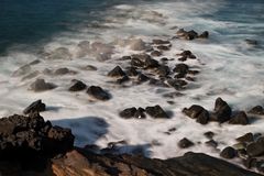 Steine in der Brandung (Lanzarote)