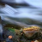 Steine und Wasser