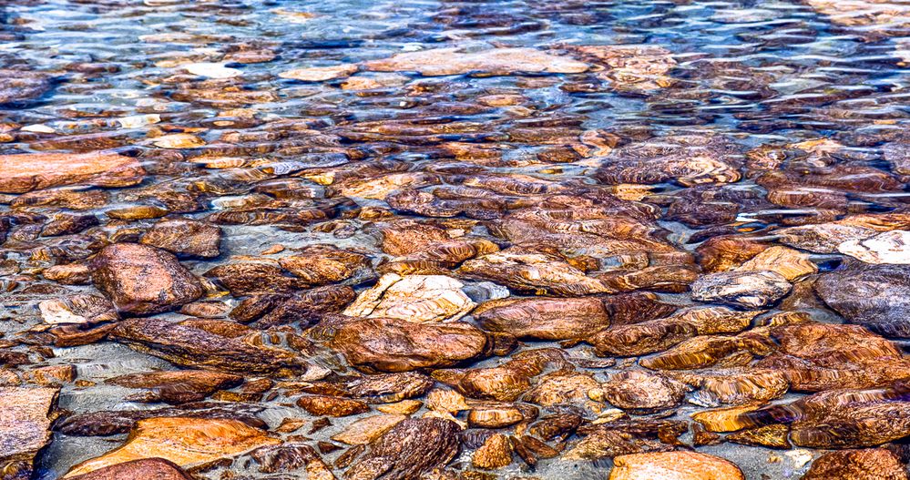 Steine und Wasser *