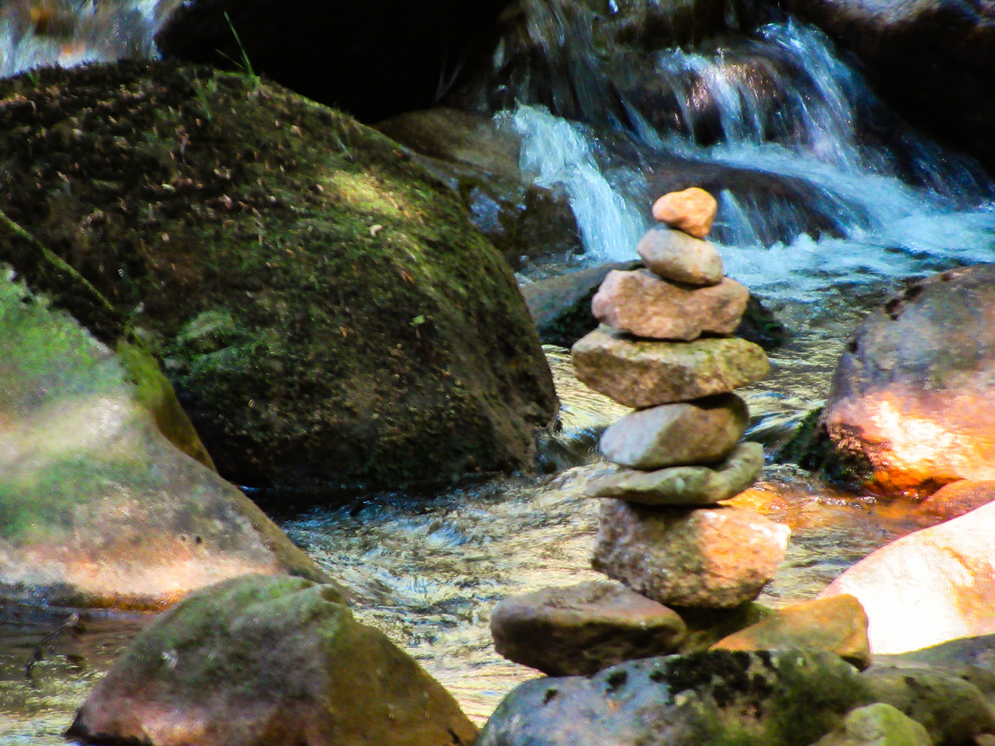 Steine und Wasser im Ilsetal