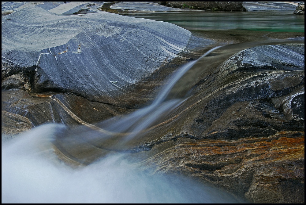 Steine und Wasser IV