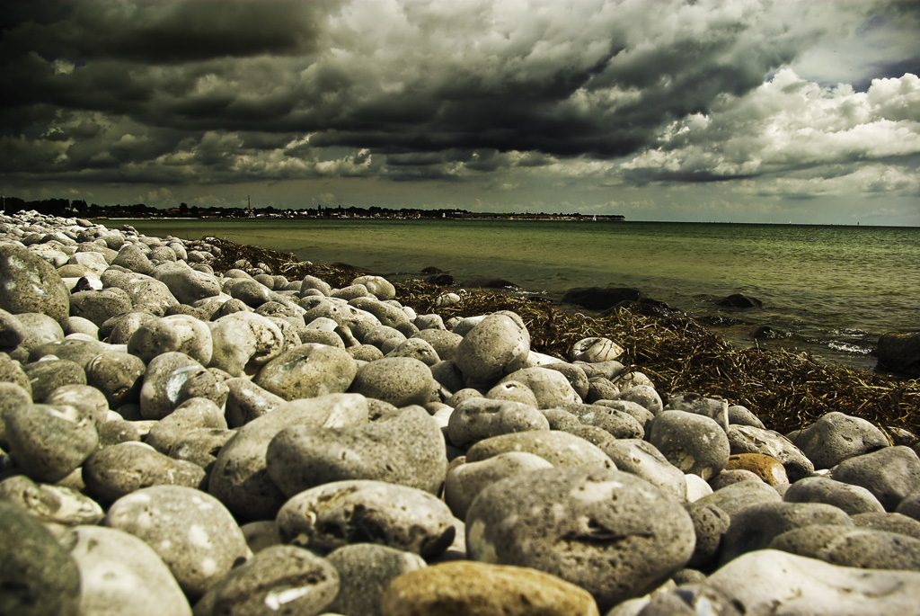 Steine, Wolken und Wasser