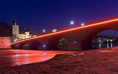 Steinerne Brücke mit LEDs