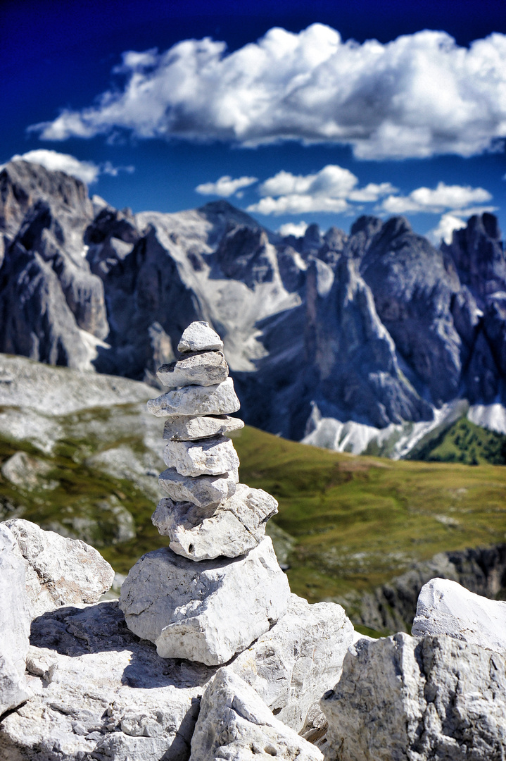 Steinestapel auf dem Schlern