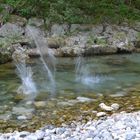 Steinewerfen an der Prien 2