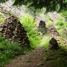 Steinhaufen am Weg in den Vogesen