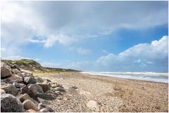 steiniger Strand
